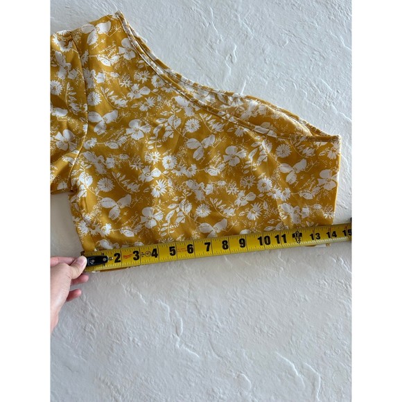 Floral One Shoulder Crop Top - Picture 9 of 11